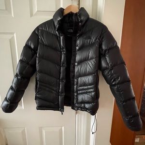 Black North Face puffer jacket size M
